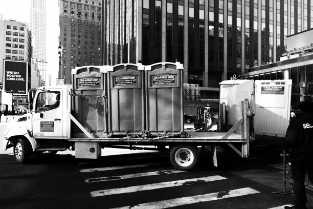Best Portable restroom trailer rental  in Red Boiling Springs, TN